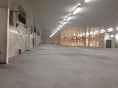 批发市场打算建造一个10万吨冷冻库，需要多少资金